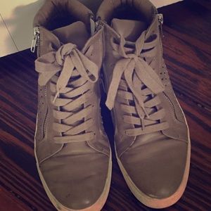 Steve Madden High top sneakers